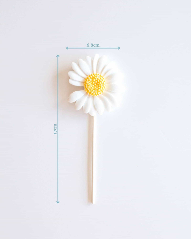 
            
                Load image into Gallery viewer, Daisy Flower Cake Topper
            
        