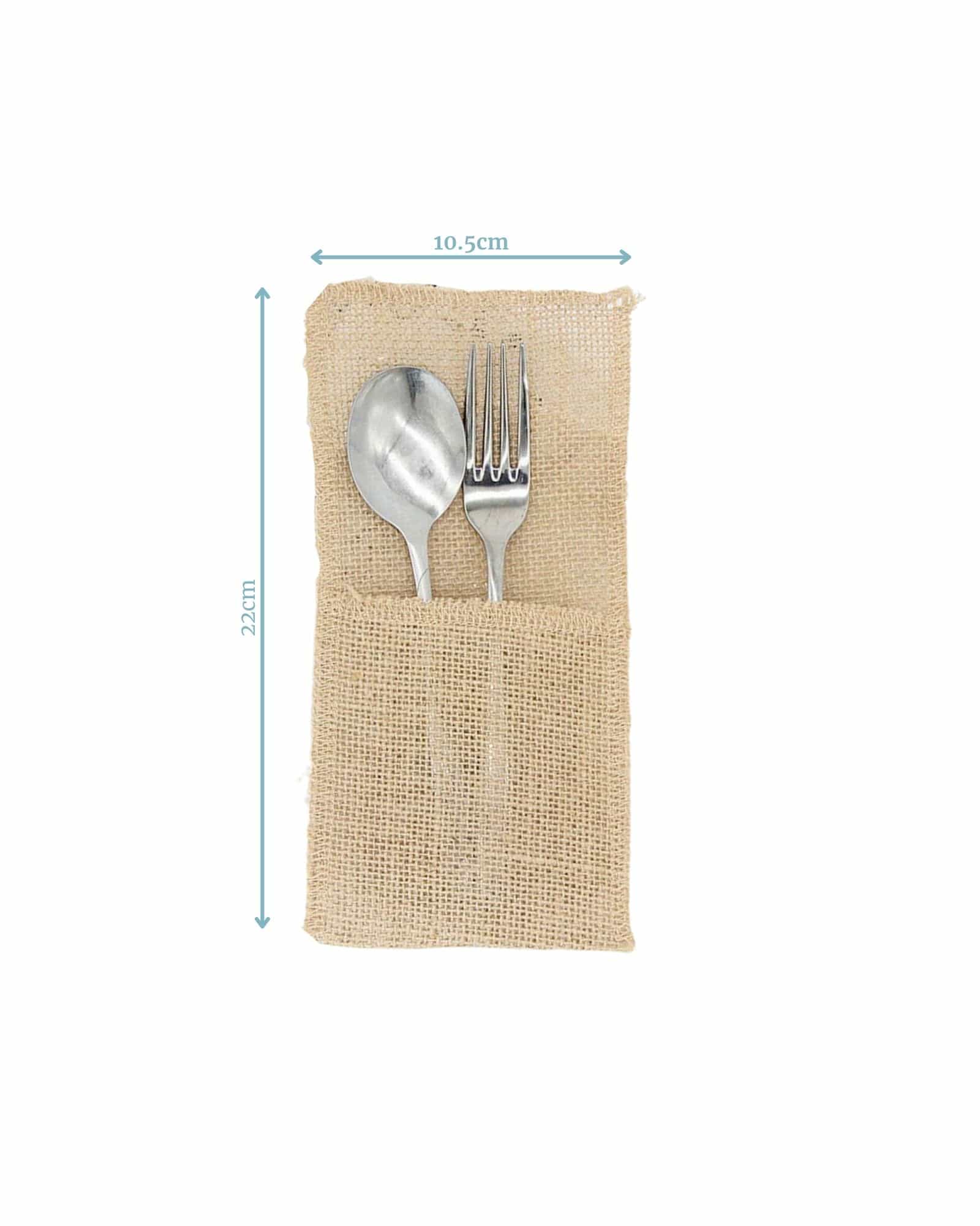 A burlap pouch holding a spoon and fork, with dimensions indicated above in centimeters.