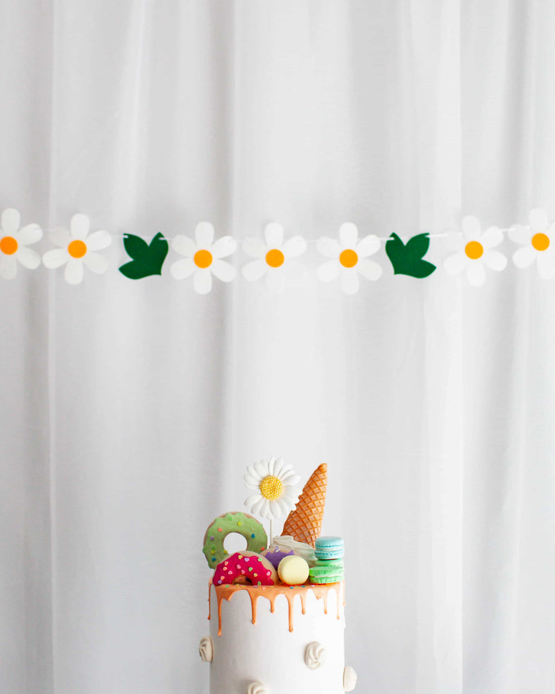 
            
                Load image into Gallery viewer, Daisy Flower Cake Topper - A Little Whimsy
            
        